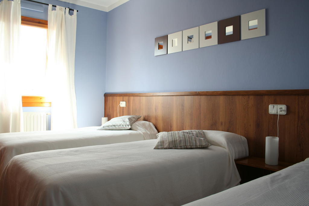 Maison d'hôtes Can Quilis à Pontos Chambre photo